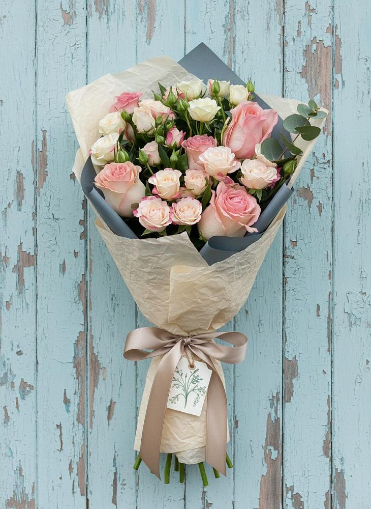 Букет цветов из: Розы в Верхний Услон