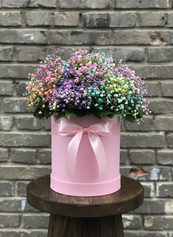 Цветочная композиция из Гипсофила и Розы в шляпной коробке в Верхний Услон