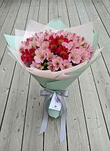 Букет цветов из:  Альстромерии в Верхний Услон