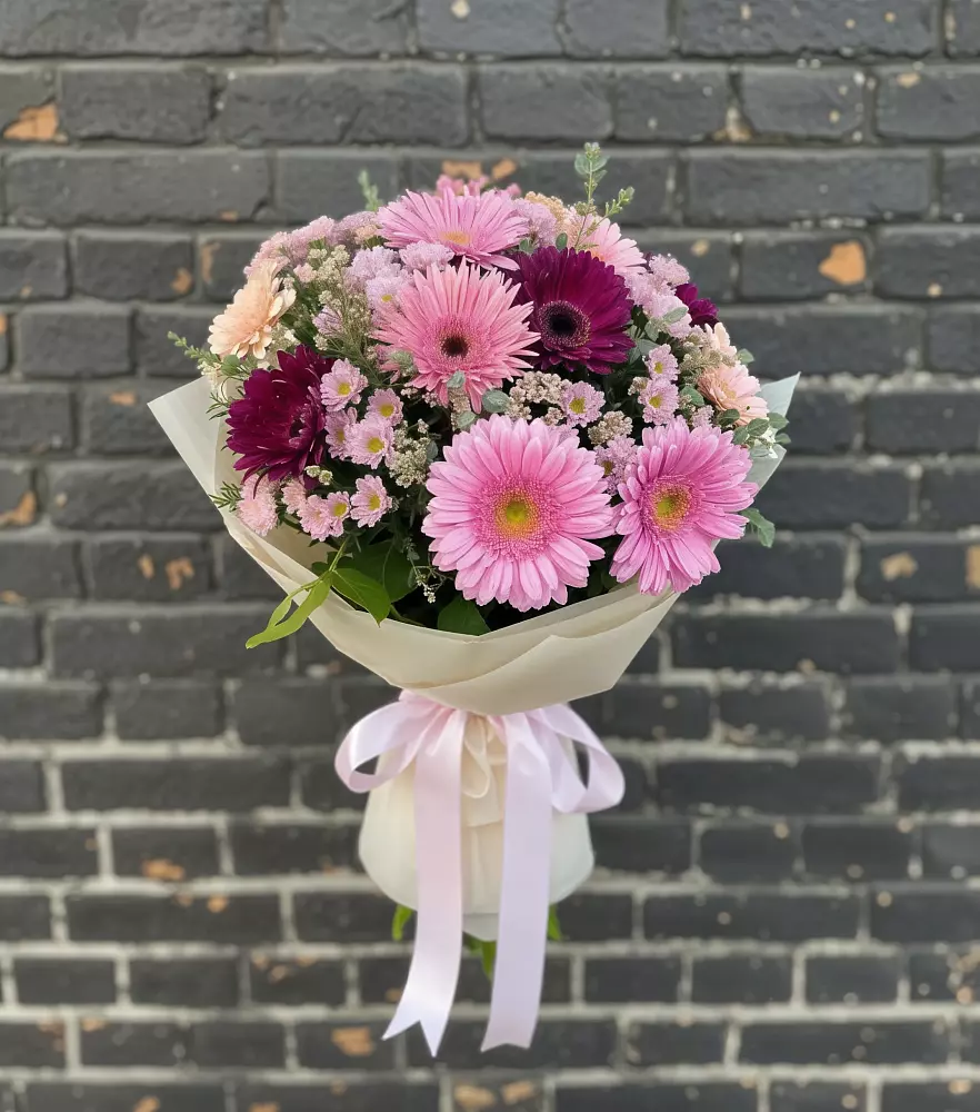 Букет цветов из: Герберы и Хризантемы в Верхний Услон