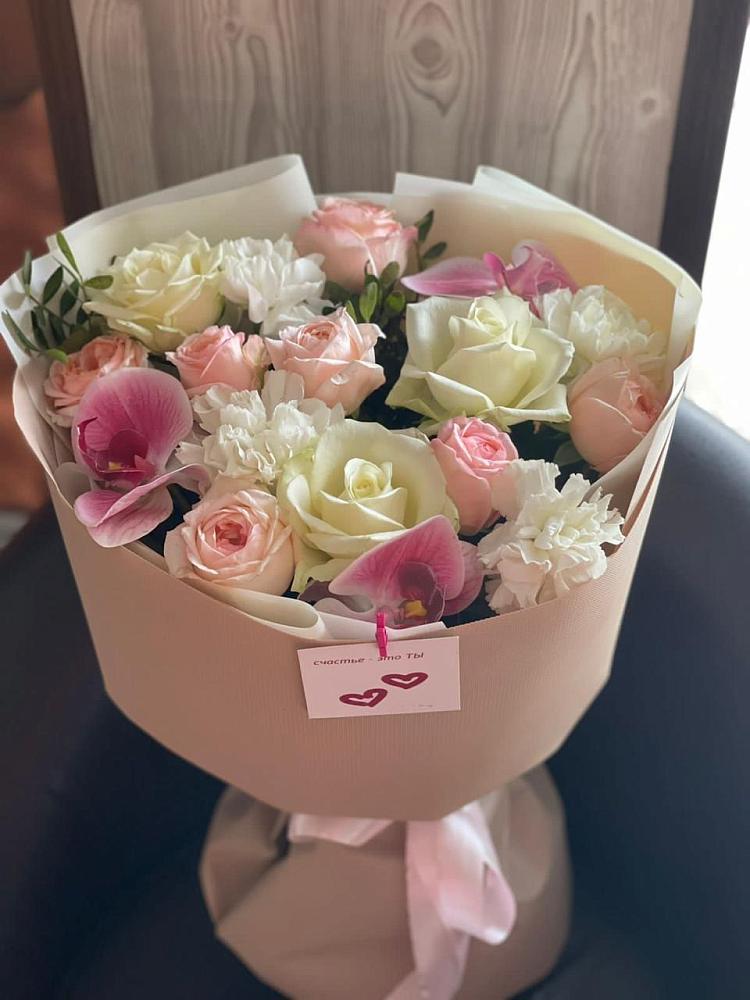 Букет цветов из: Орхидеи, Розы и Гвоздики в Верхний Услон