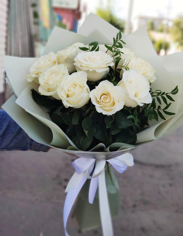 Букет Белые розы Проуд в Верхний Услон