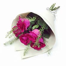 Букет цветов из:  Розы в Верхний Услон