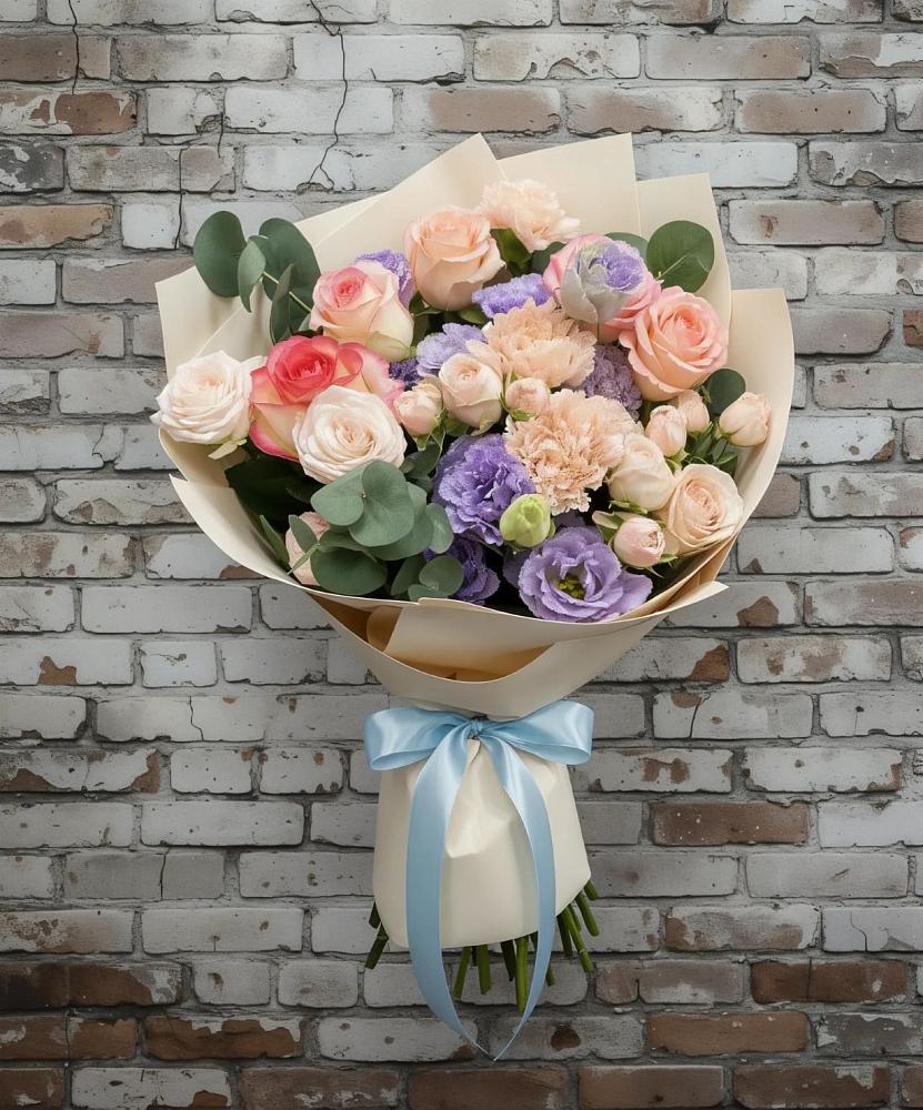 Букет цветов из: Розы, Лизиантусы и Гвоздики в Верхний Услон