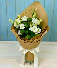 Букет цветов из:  Хризантемы и Лизиантусы #REPLACE_PRED# Верхний Услон