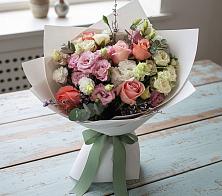 Букет цветов из:  Розы, Лизиантусы и Гвоздики в Верхний Услон