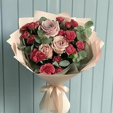 Букет цветов из:  Гвоздики и Розы в Верхний Услон