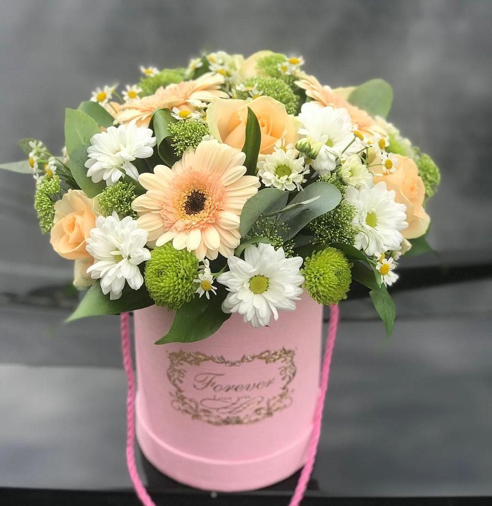 Цветочная композиция из Розы, Герберы и Хризантемы в шляпной коробке в Верхний Услон