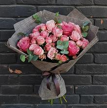 Букет цветов из:  Розы в Верхний Услон