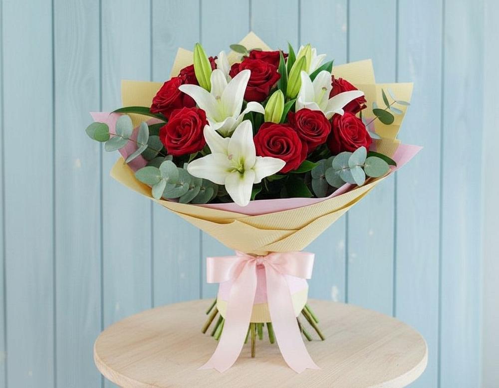 Букет цветов из: Лилии и Розы в Верхний Услон